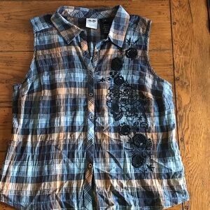 Sleeveless Plaid Harley Davidson women’s top with Floral Embroidery